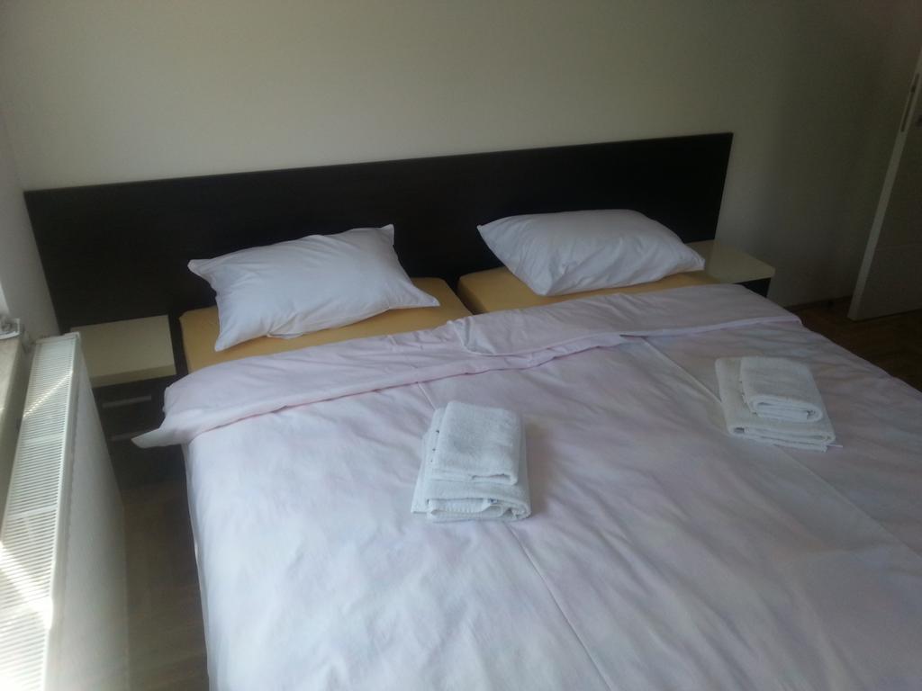 Park Srce Apartments Arandjelovac Quarto foto